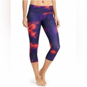 Athleta Electro Sonar Capri Patterned Workout Leggings. Size XL